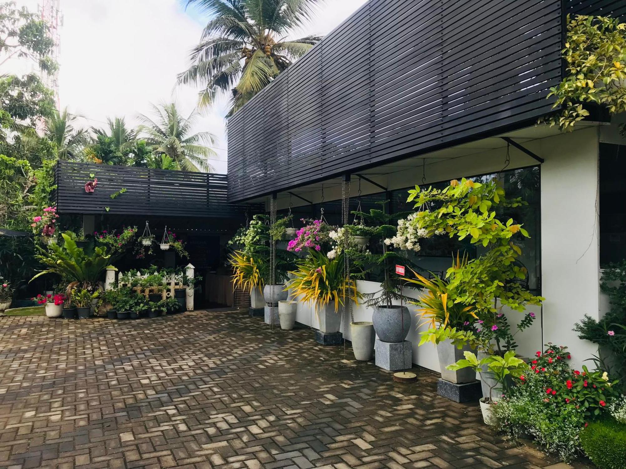 Pinidiya Resort Anuradhapura Eksteriør bilde
